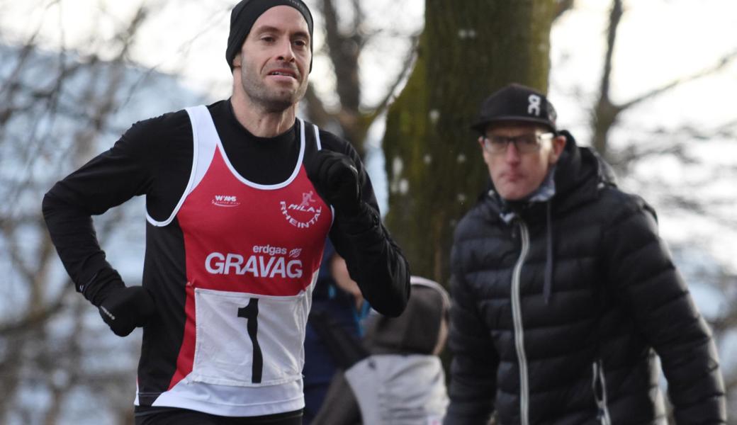 Einem Trainingspartner lief Mathias Nüesch davon, an einem anderen (Triathlon-Kollege Alexander Schawalder) vorbei. 