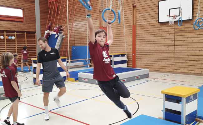 Einen «Ninja Park» gebaut und sportlich ausgetobt: Kinder erlebten Spass und Action