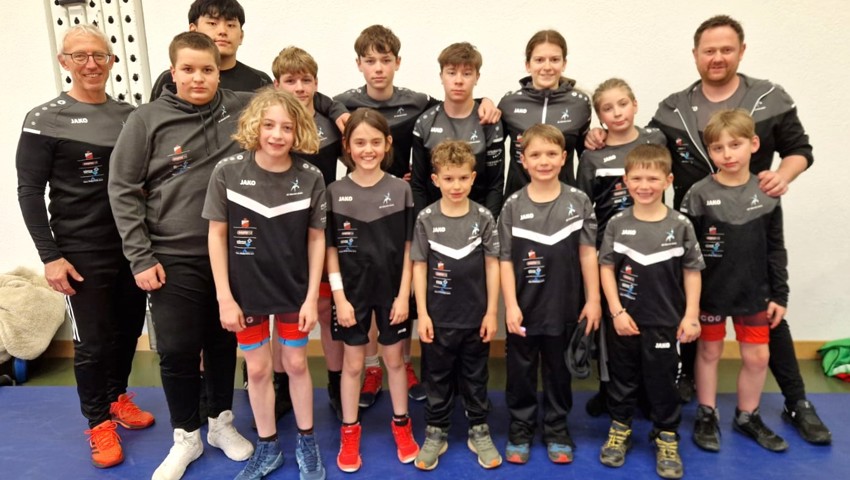 Die zweite Mannschaft des RCOG beendet die Saison auf Schlussrang fünf. Die zweite Mannschaft des RCOG beendet die Saison auf Schlussrang fünf.