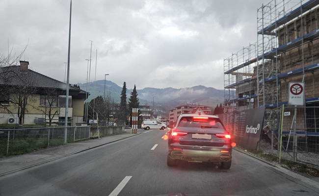 Neuer Geh- und Radweg wird bei der Oberrieterstrasse gebaut