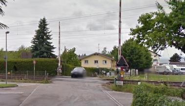 Unfall auf Bahnübergang in Staad