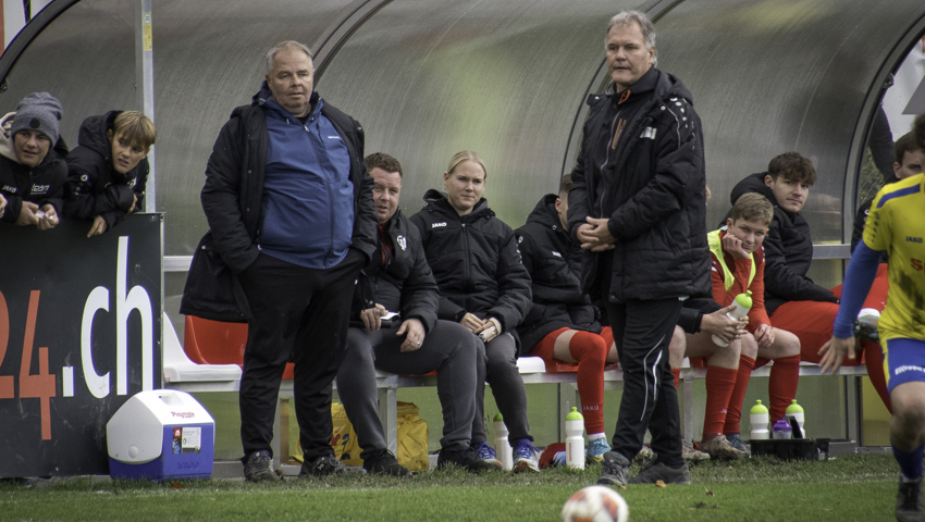 Paul Schmenger (links) und René Hutter bei ihrem Debüt als Trainer des Montlinger Fanionteams. Paul Schmenger (links) und René Hutter bei ihrem Debüt als Trainer des Montlinger Fanionteams.