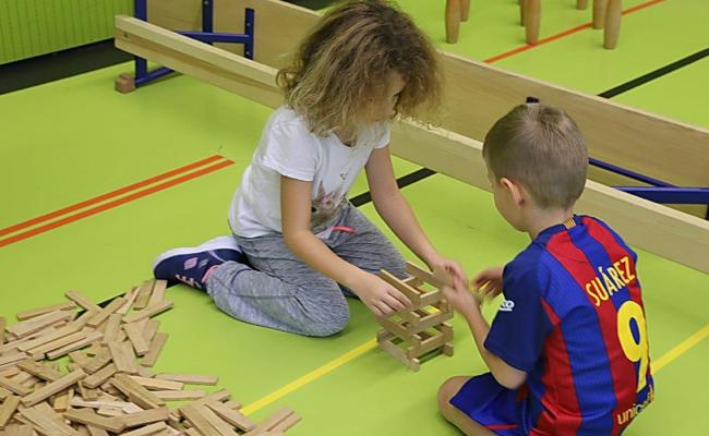 Weltreise quer durch die Schöntalhalle
