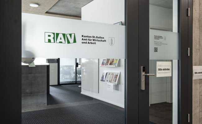 Karin Hasler bringt RAV-Missstände auf die Tagesordnung – Kanton startet externe Untersuchung