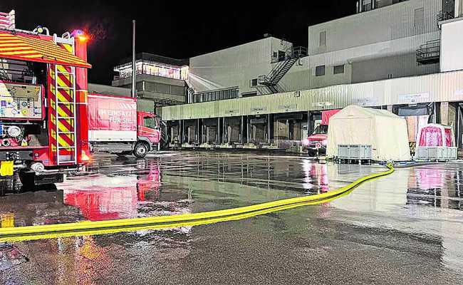 Ammoniak-Leck in Technikraum löst Grosseinsatz in der Nacht aus