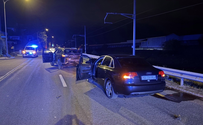 41-jähriger Autofahrer löst Kettenreaktion aus: Auffahrkollision zwischen drei Autos