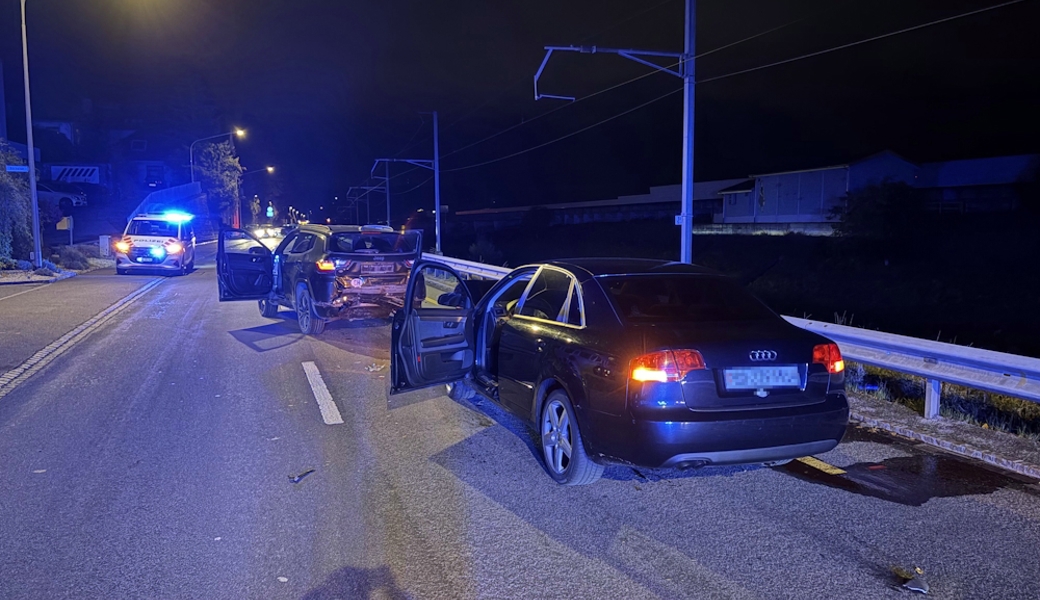 41-jähriger Autofahrer löst Kettenreaktion aus: Auffahrkollision zwischen drei Autos