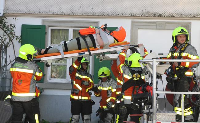 Verletzte geborgen, Brand gelöscht