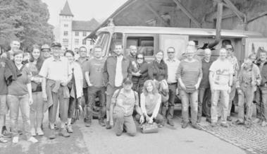 Feuerwehrler auf Brandspuren