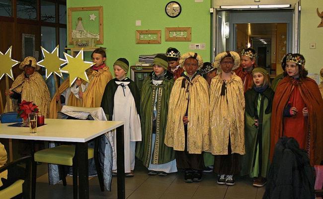 Sternsinger setzen sich für Kinder und Frieden ein