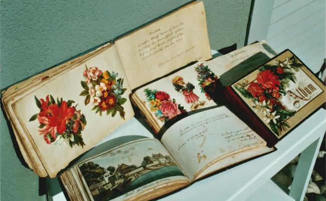Ausstellung von Poesiealben