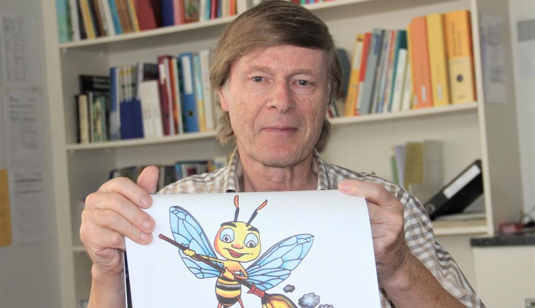 Der frühere Primarlehrer Sepp Schachtler hat soeben sein 18. Lehrmittel «Spielend lernen 1» herausgebracht. Jedes im Buch enthaltene Bild gehört zu einem bestimmten Spiel.