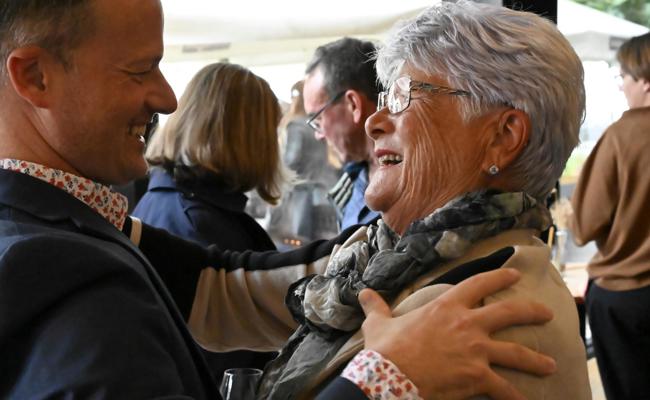 Bilder von der Wahlfeier für Bruno Seelos