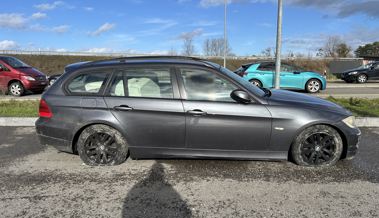 Angetrunkener Lenker stellte sein Auto nach Irrfahrt mit platten Reifen auf einem Parkplatz ab