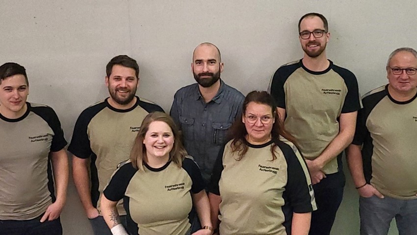 Der neue Vorstand (von links): Fabian Egger, Marvin Heizmann (Aktuar), Rahel Durot (Kassierin), Cedric Embacher (Präsident), Monica Gremminger (Vizepräsidentin), Ivo Leutenegger und Jorge Esteban. Der neue Vorstand (von links): Fabian Egger, Marvin Heizmann (Aktuar), Rahel Durot (Kassierin), Cedric Embacher (Präsident), Monica Gremminger (Vizepräsidentin), Ivo Leutenegger und Jorge Esteban.