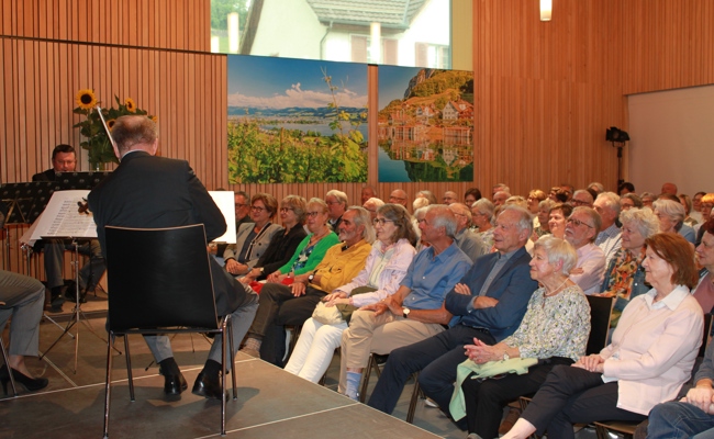 Ein Hauch von Wien im Weindorf: Schrammelquintett spielt Konzert