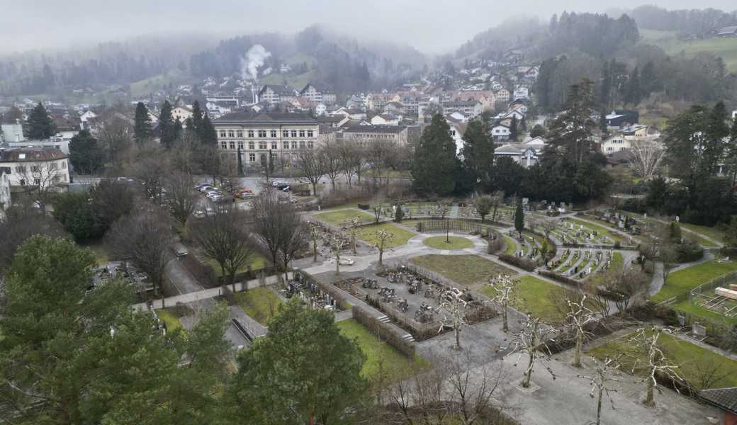 Altstätter Friedhof: 15 unterschiedliche Grabstätten, parkähnliche Anlagen und viel Freiraum.Drohnenbild: Sara Burkhard 