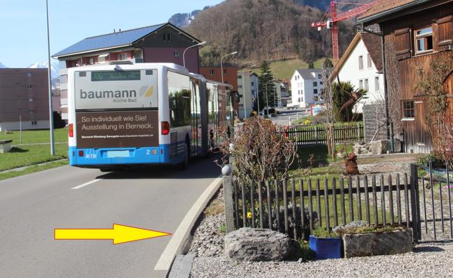 Buschauffeur schuldig: E-Bikefahrer abgedrängt