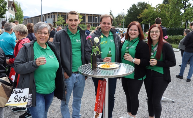 Ein Apéro eröffnet die Versammlung der Kreisdelegierten