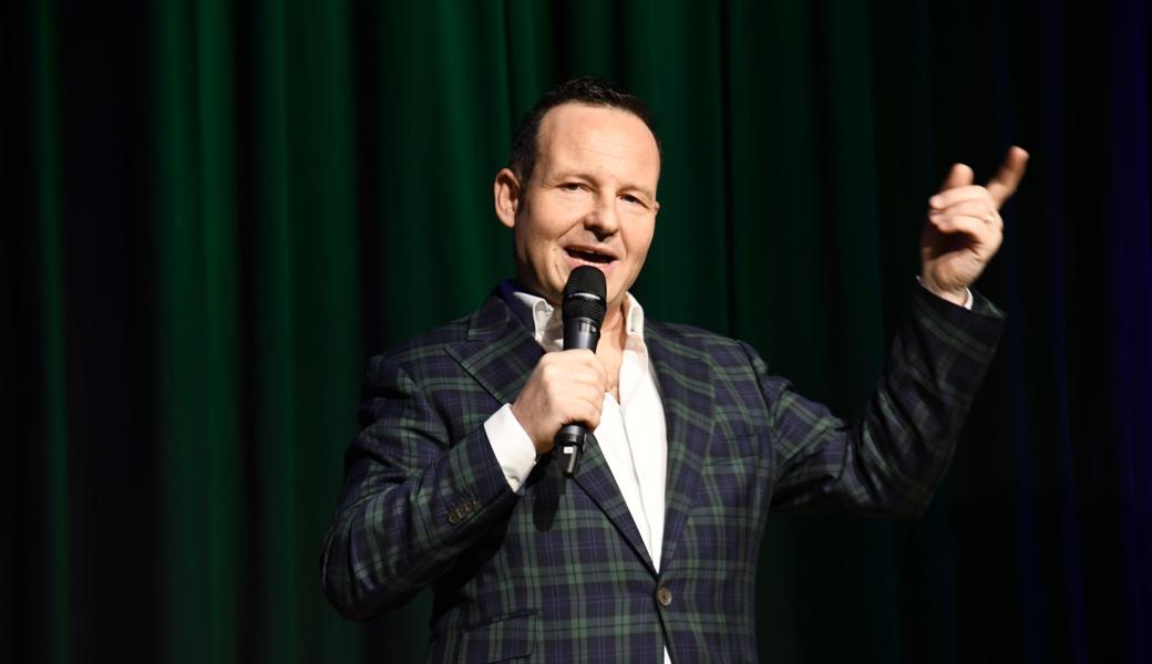 Comedian Claudio Zuccolini bot den Gästen am ks.kickoff eine unterhaltsame und lustige Show. 