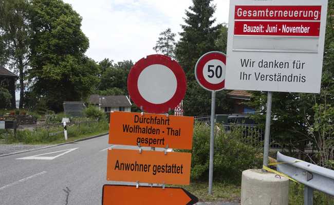Strasse gesperrt wegen Bauarbeiten - Umleitung über Lutzenberg