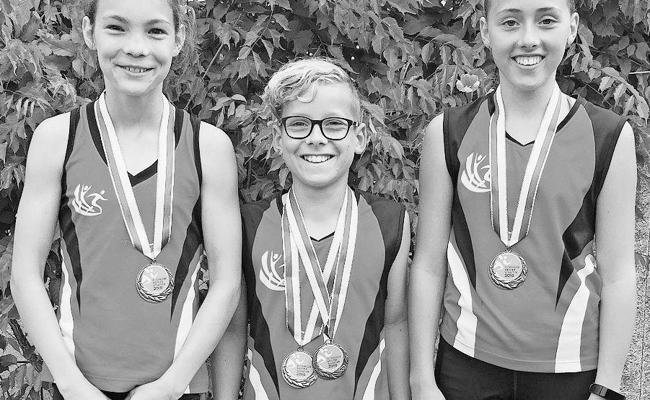 Finia Hutter und Nico Anastasia sind  Ostschweiz-Athletics-Meister