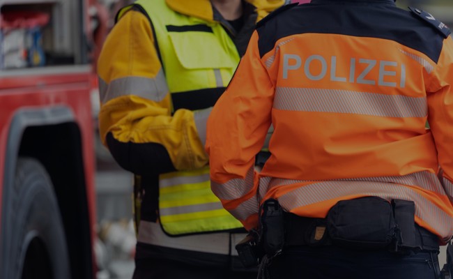 Verkohlte Essensreste auf Herd lösen nächtlichen Feuerwehreinsatz aus