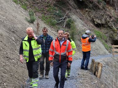 Ins Taatobel mit Bruno Seelos: Auf neuem Wanderweg reflektiert der Gemeindepräsident seine Arbeit