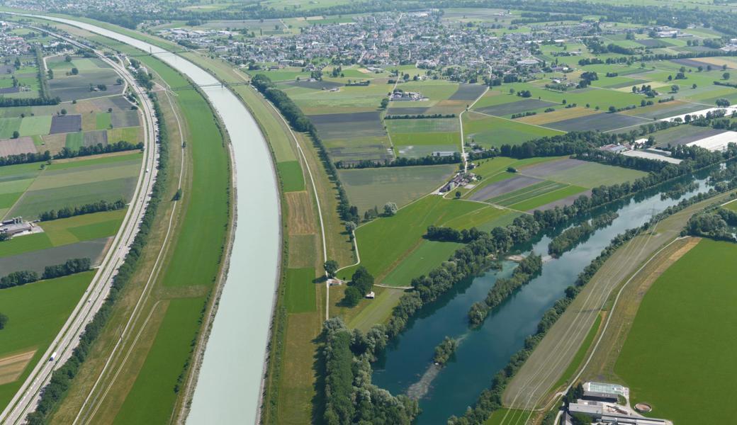 SP-Kantonsrat Ruedi Blumer will auch bei Diepoldsau Dammabrückungen. Er ist der Ansicht, hier hätte es Platz dafür.