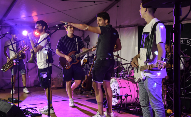 Nach dem Rennen die Party: «Lutz!» rockten am Städtlilauf
