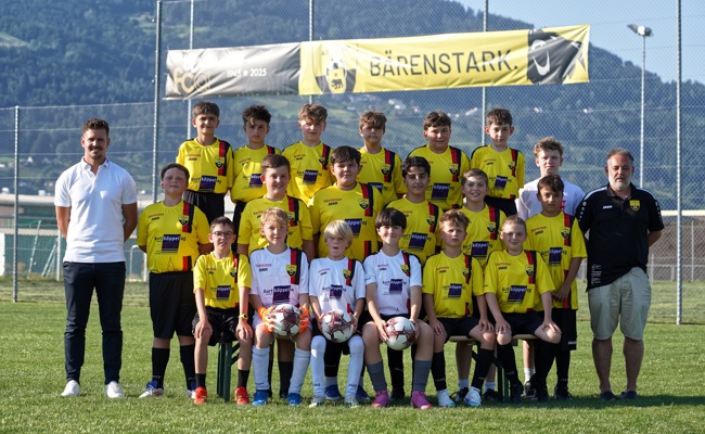 Neue Trikots für FCA-Junioren