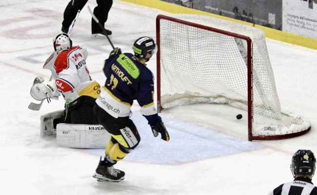Der SC Rheintal besiegt Bellinzona nach Penaltyschiessen 4:3