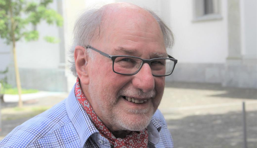 Früher betätigte sich der in Altstätten aufgewachsene ehemalige Kantonschemiker während einiger Zeit in der Geschäftsleitung der SP Schweiz. Zum einstigen SP-Präsidenten Peter Bodenmann unterhält er einen losen Kontakt
