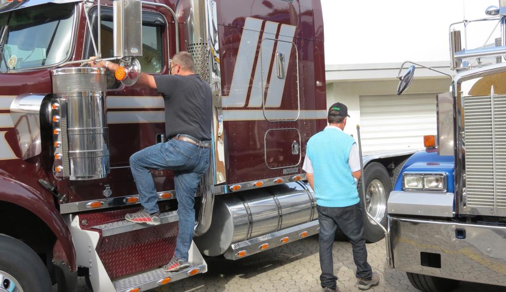 chromglänzende Trucker der NFA
