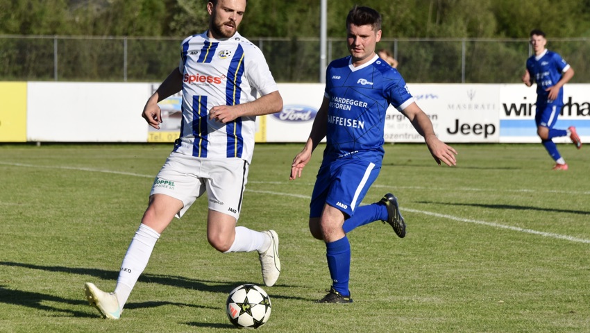 In der 2. Liga braucht Au-Berneck (mit Orhan Ademi) dringend Punkte, Rüthi (mit Pascal Zäch) steht derweil unter keinerlei Druck.