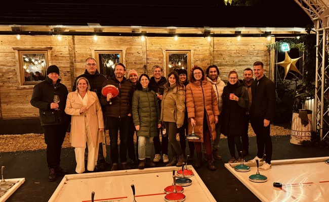 Rheintaler Marketingclub übte sich im Eisstockschiessen