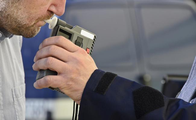 Betrunken auf anderes Auto aufgefahren