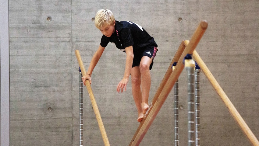 Auch turnerische Fähigkeiten waren beim Plauschwettkampf des Diepoldauer Sportvereins gefragt. Auch turnerische Fähigkeiten waren beim Plauschwettkampf des Diepoldauer Sportvereins gefragt.