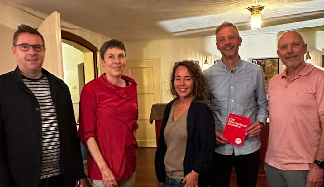 von links nach rechts: Guido Etterlin (Schulratspräsident Rorschach SP), Barbara Gysi (Nationlrätin SP), Karin Hasler (Kantonsrätin SP), Flo Kobler (Kantonsrat SP), Remo Maurer (Schulratspräsident SP)