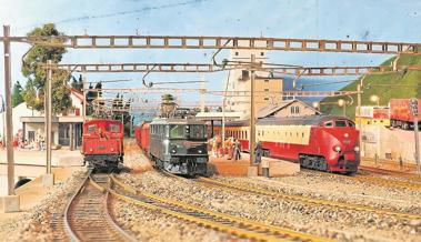 Jugendliche gestalten Eisenbahn