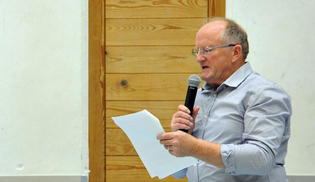 Gregor Kaiser beim Verlesen seiner Anträge.