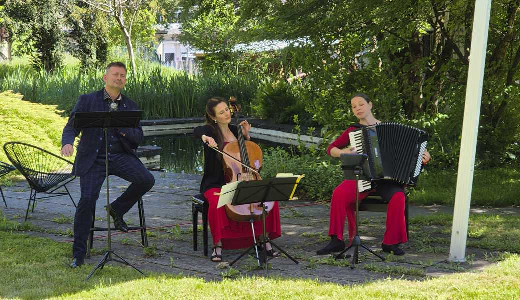 Von links: Felix Bierich, Daniela Roos-Hunziker und Ina Callejas.	