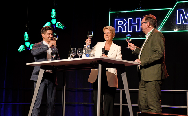 Am Rhema-Gwerblertag diskutierten Karin Keller-Sutter und Wirtschaftsvertreter über Führung