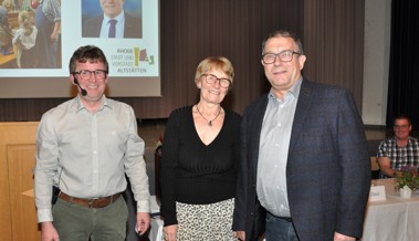 Rhode hat viel zu tun - und würdigte alt Rhodmeister Josef Popp