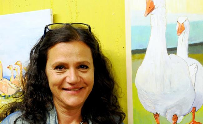Malerin und Sängerin aus Graubünden im Stellwerk