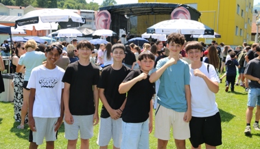 Sonne, Schwitzen, Singen: Das Openair Wiesental zog bereits am Nachmittag Hunderte Besucher an Sonne, Schwitzen, Singen: Das Openair Wiesental zog bereits am Nachmittag Hunderte Besucher an