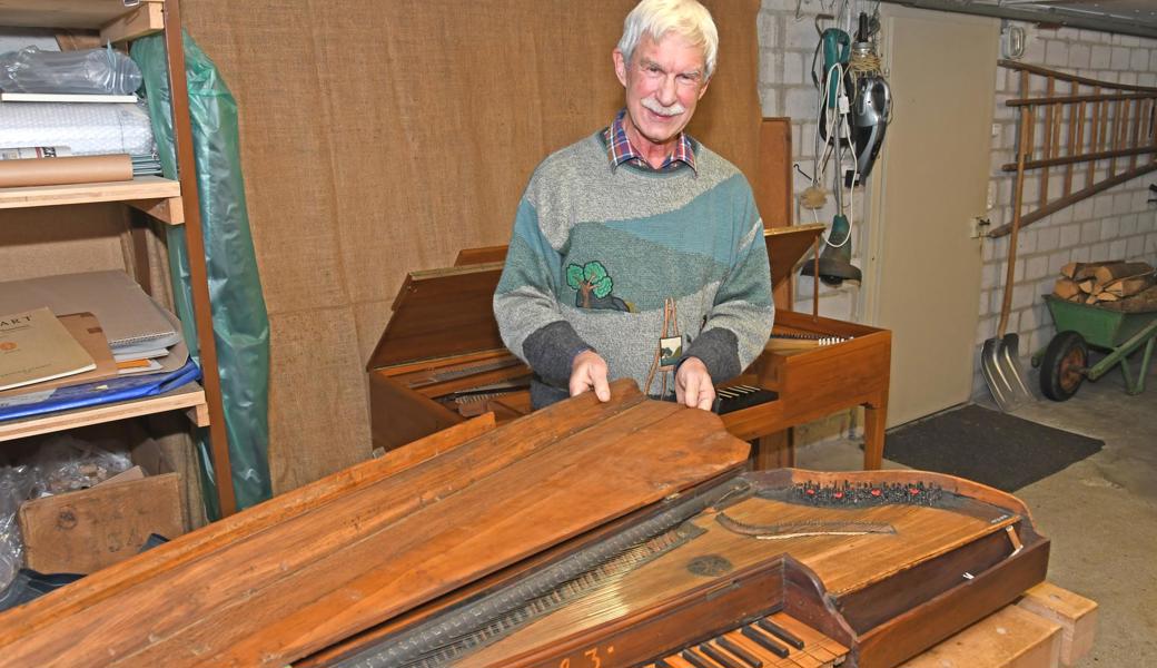 Von aussen wieder anzusehen und spielbar: Peter Zünd hat das Pantaleon aus dem frühen 18. Jahrhundert in etwa 100 Stunden Arbeit wieder hergerichtet.