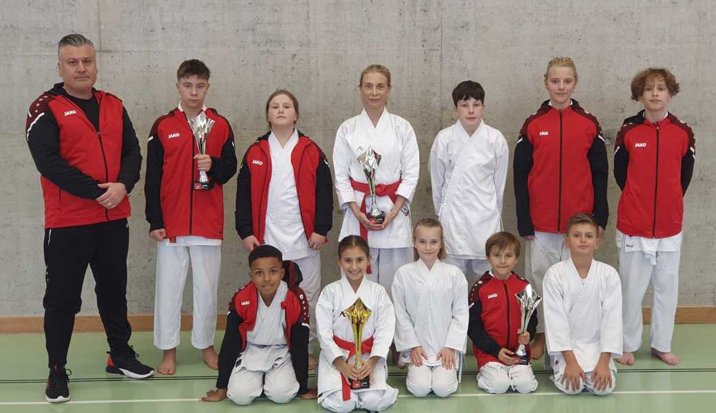 Jugend erfolgreich an Schweizer Karate-Meisterschaften