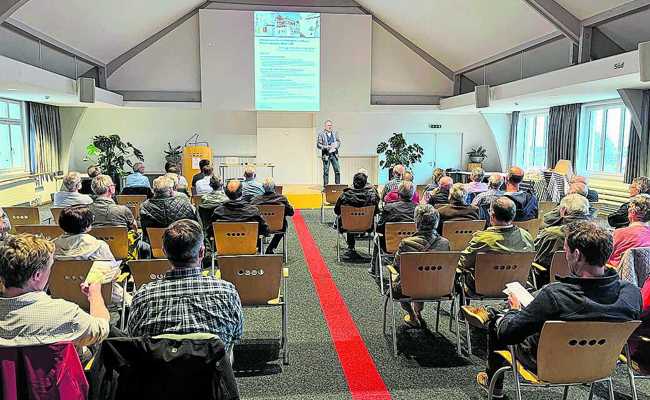 Referate zu «Energiewende im Mehrfamilienhaus» lockt viele Interessierte an