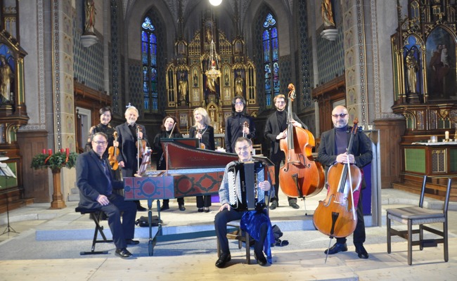 Barocke Streichmusik und Folklore - Langer Applaus für Ensemble